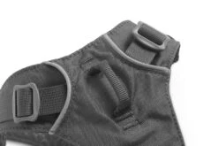 Ruffwear Flagline Harness Granite Gray -Ruffwear Verkaufsgeschäft 3055 Flagline Harness Granite Gray Chest Attachment WEB 1fbbb47d 40ba 4868 89ea 259dd9f7200b 1024x1024