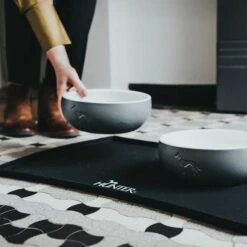 Hunter Napfunterlage Selection Schwarz -Ruffwear Verkaufsgeschäft 67429 001 live 20