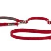 RuffWear Switchbak™ Leash Red Sumac -Ruffwear Verkaufsgeschäft Web20JPG 4025 Switchbak Leash Red Sumac Clipped Handle STUDIO